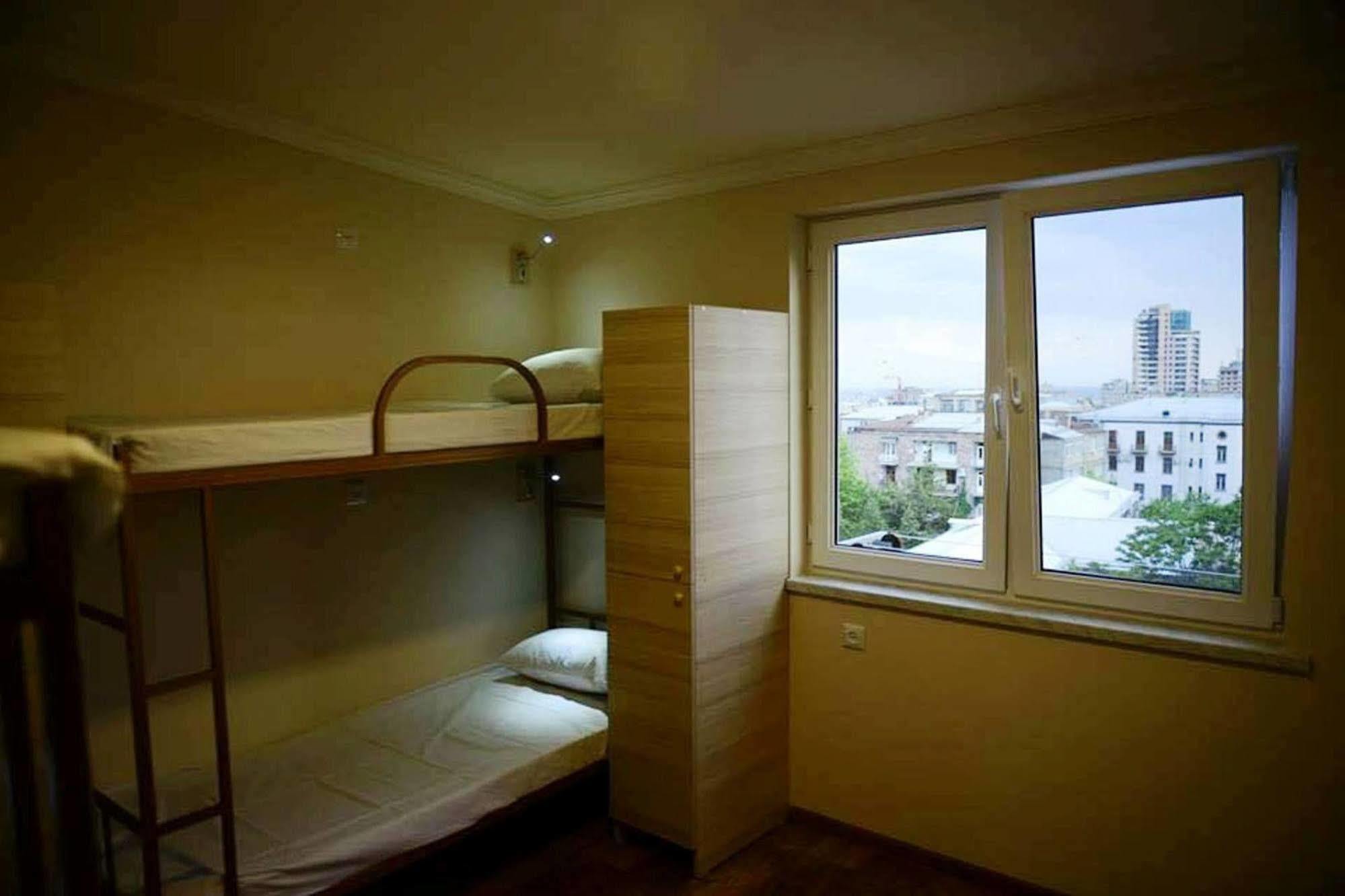 Your Hostel Erivan Exterior foto